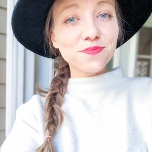 Meet your Posher, Pasha